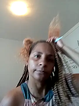 LaReineCleo online show from March 8, 2:09 pm