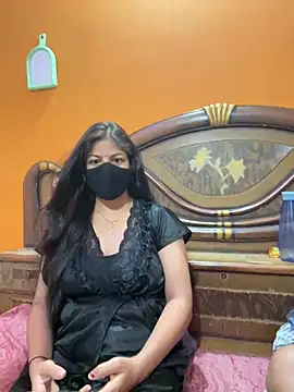 cutestpearl online show from May 31, 8:53 pm