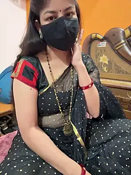 cutestpearl online show from May 8, 8:01 pm