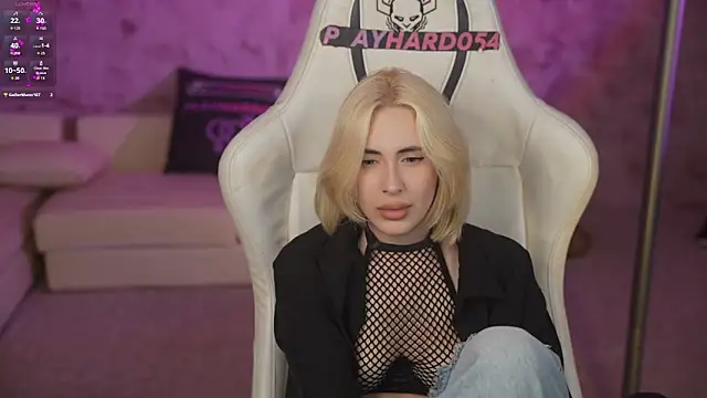 Kara cat online show from April 3, 10:38 pm