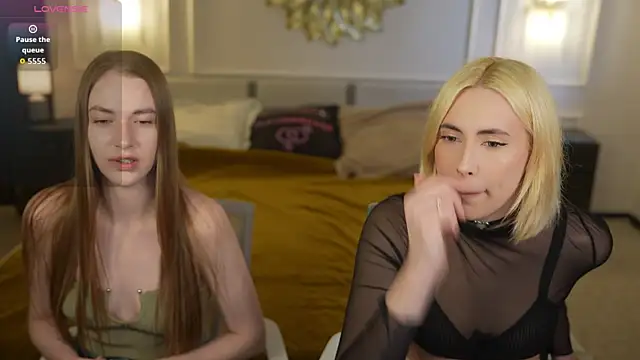 Kara cat online show from April 5, 2:24 pm