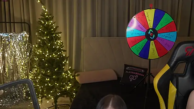 Kara cat online show from December 21, 3:25 pm