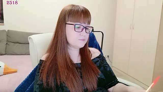 Snapshot of Foxy-lady chatting on April 29, 5:30 pm Foxy-lady online show from April 29, 5:30 pm