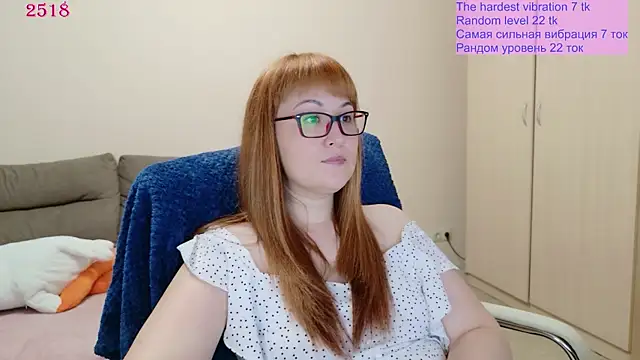Snapshot of Foxy-lady chatting on June 24, 2:04 pm Foxy-lady online show from June 24, 2:04 pm