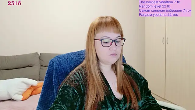 Snapshot of Foxy-lady chatting on June 25, 12:43 pm Foxy-lady online show from June 25, 12:43 pm