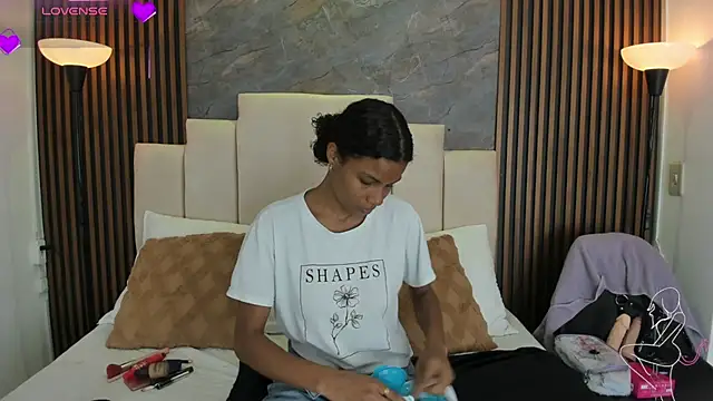 catiusca reyes 03 online show from March 17, 2:31 pm