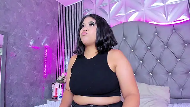 Amanda Mooree online show from May 3, 3:44 am