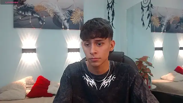 DraxBlade09 online show from February 3, 1:05 pm