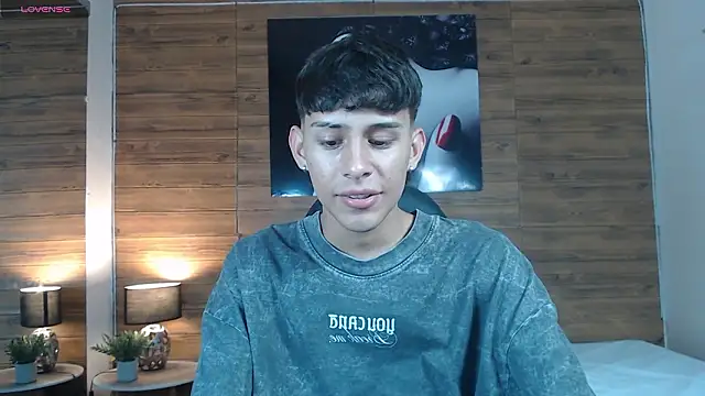 DraxBlade09 online show from March 7, 8:25 pm