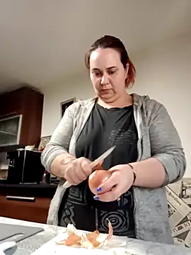 EmilyJenner online show from March 12, 1:37 pm