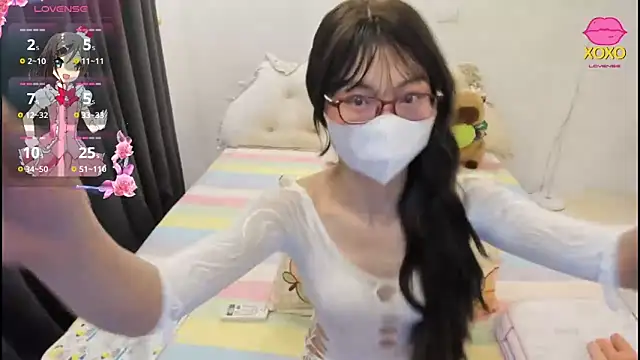 Teahyee online show from April 14, 10:59 pm