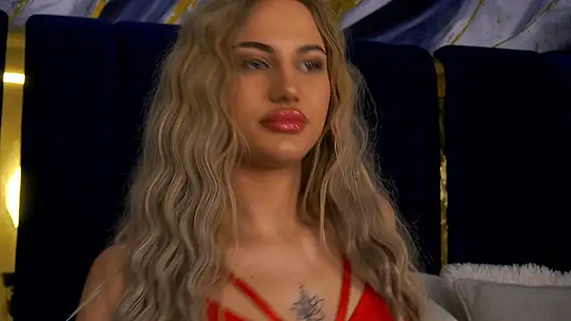 Chloe GraceeX online show from December 19, 9:50 pm