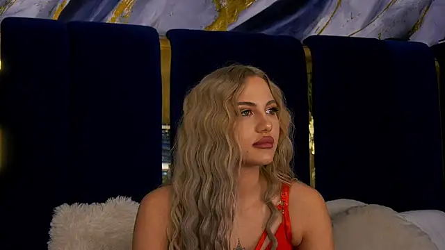 Chloe GraceeX online show from December 15, 10:26 pm