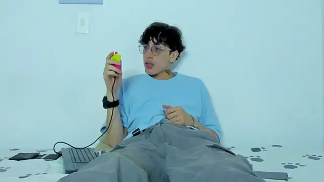 Dio  morningstar online show from February 16, 8:40 pm