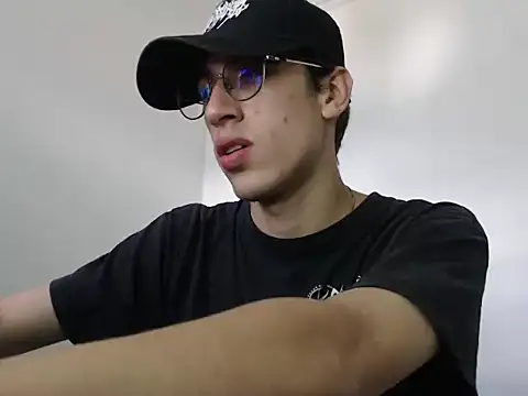 Dio  morningstar online show from November 18, 4:32 pm