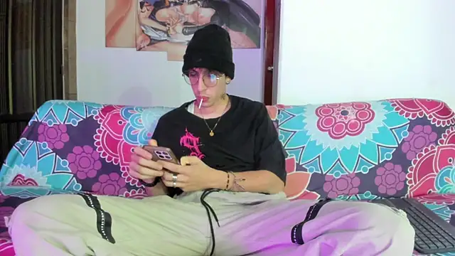 Dio  morningstar online show from April 8, 11:55 am