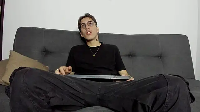 Dio  morningstar online show from November 29, 1:22 pm