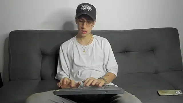 Dio  morningstar online show from November 20, 11:33 am