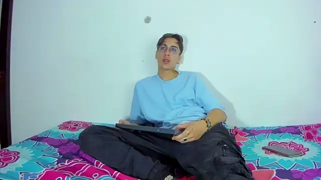 Dio  morningstar online show from November 27, 12:05 pm