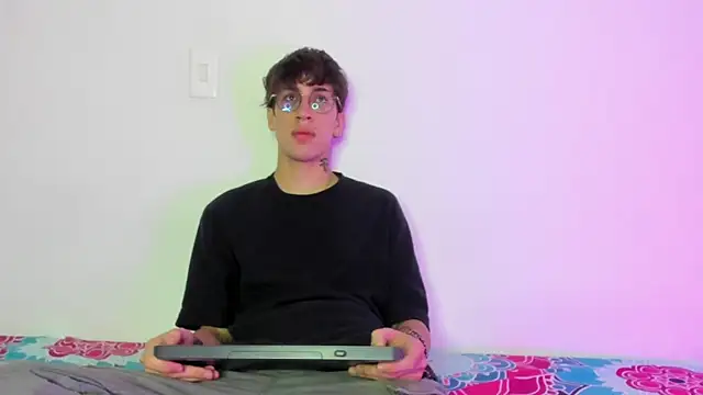 Dio  morningstar online show from February 11, 8:09 pm