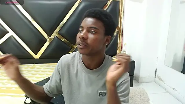 NoahJhonson69 online show from March 4, 11:40 am