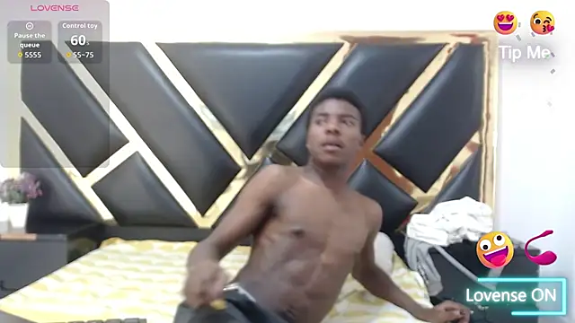 NoahJhonson69 online show from March 7, 11:16 am