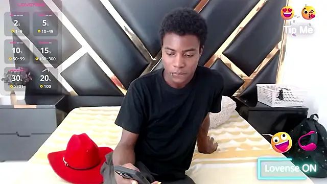 NoahJhonson69 online show from March 12, 11:14 am