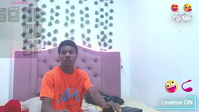 NoahJhonson69 online show from February 23, 11:55 am