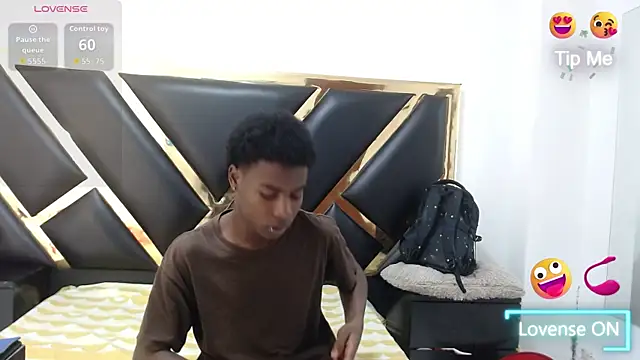 NoahJhonson69 online show from March 31, 11:23 am