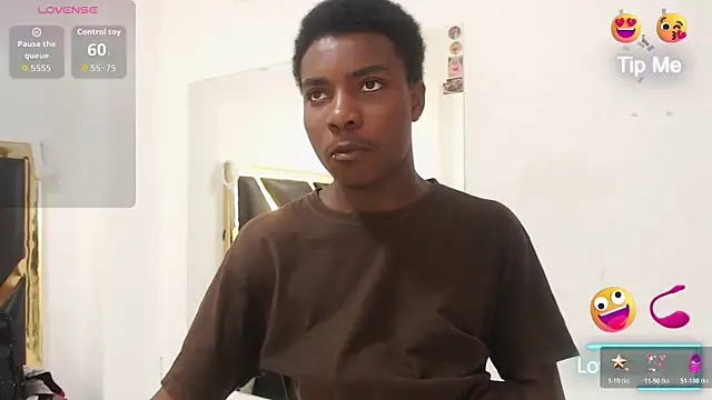 NoahJhonson69 online show from February 10, 12:48 pm