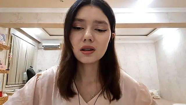 CorinneKindregans online show from November 29, 3:45 pm