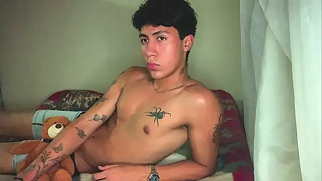 lyonjared  online show from December 2, 1:50 am