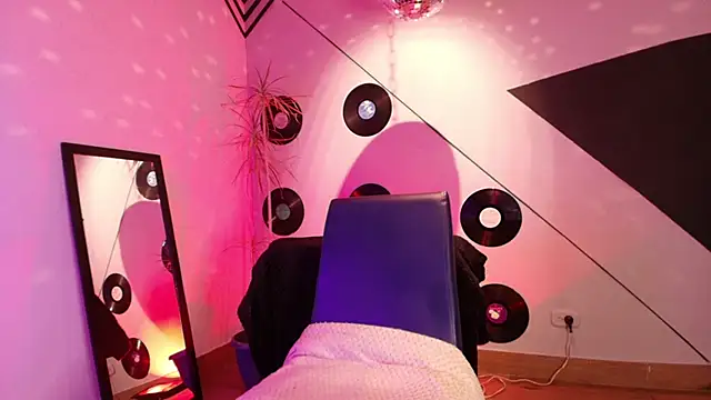 goddess julieta online show from February 9, 7:34 pm