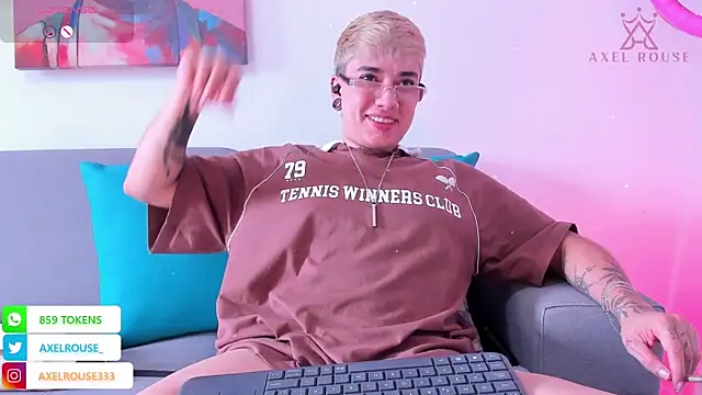 Snapshot of AxelRouse3 chatting on February 4, 6:14 pm AxelRouse3 online show from February 4, 6:14 pm