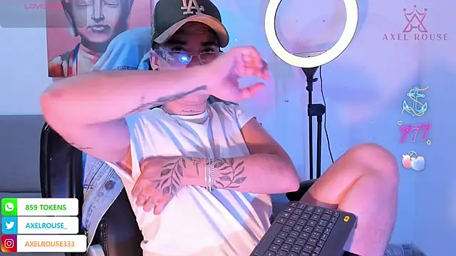 Snapshot of AxelRouse3 chatting on March 1, 11:49 pm AxelRouse3 online show from March 1, 11:49 pm