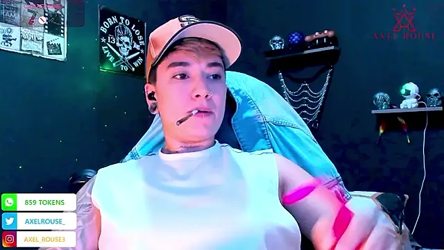 Snapshot of AxelRouse3 chatting on January 16, 7:40 pm AxelRouse3 online show from January 16, 7:40 pm