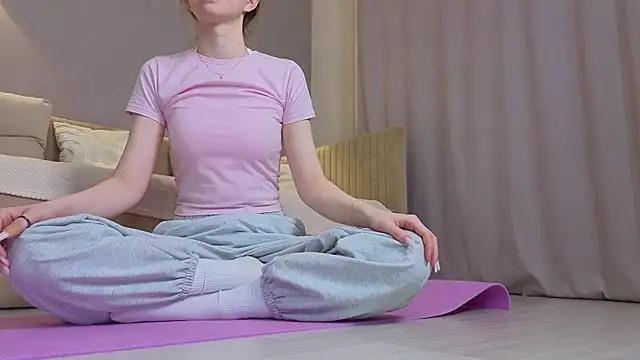 JaymieLarkey online show from January 5, 5:27 pm