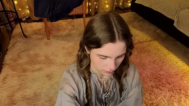 RozanneJordan online show from April 6, 5:14 pm