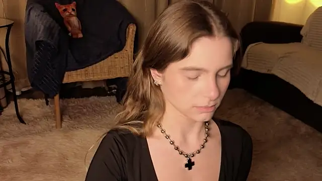 RozanneJordan online show from April 14, 5:29 pm