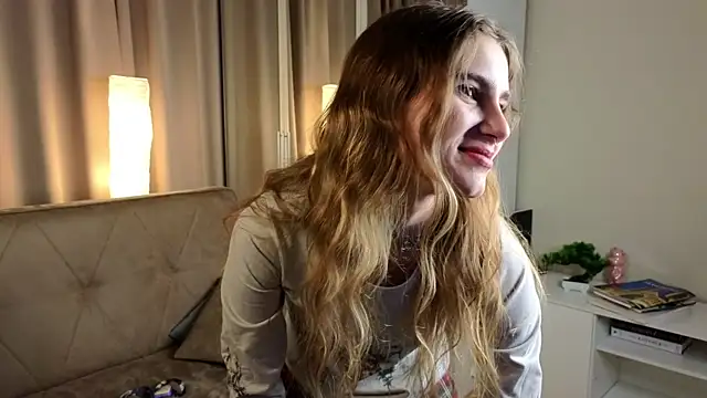 RozanneJordan online show from December 4, 3:11 pm