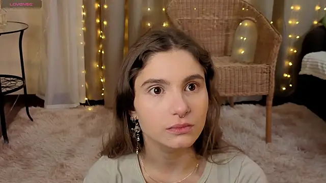 RozanneJordan online show from February 10, 5:23 pm