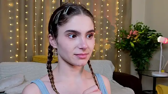 RozanneJordan online show from December 22, 5:13 pm