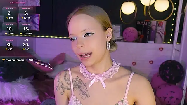 lucy loy online show from February 15, 7:42 am