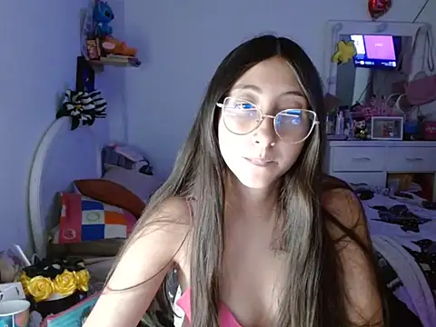 Snapshot of Nanylux chatting on November 25, 3:29 am Nanylux online show from November 25, 3:29 am