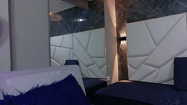 pettymoon1 online show from December 23, 11:09 am