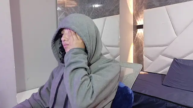 pettymoon1 online show from December 20, 3:37 pm