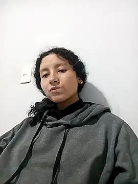 pettymoon1 online show from January 10, 9:32 pm