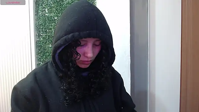 pettymoon1 online show from December 14, 11:49 am