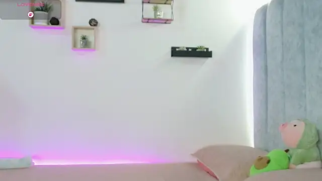 Snapshot of _manumontoya chatting on December 18, 4:55 pm manumontoya online show from December 18, 4:55 pm