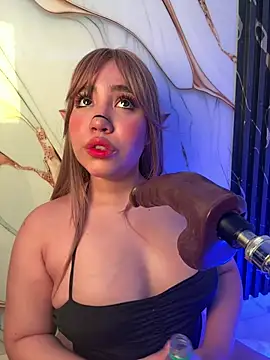 emy eviee online show from March 16, 5:16 pm